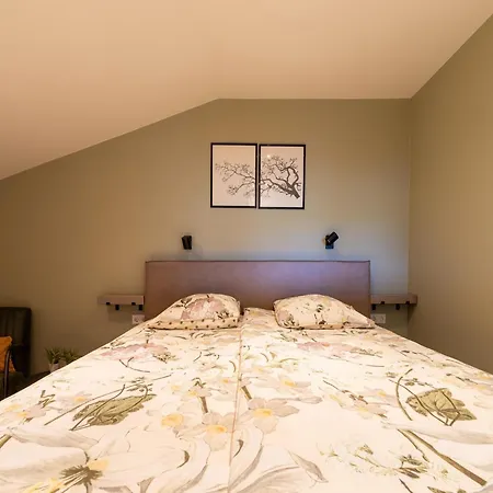 S Haven, Cleaning Included *